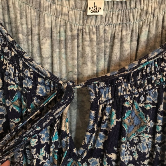 Blue paisley top and skirt set - Picture 4 of 4